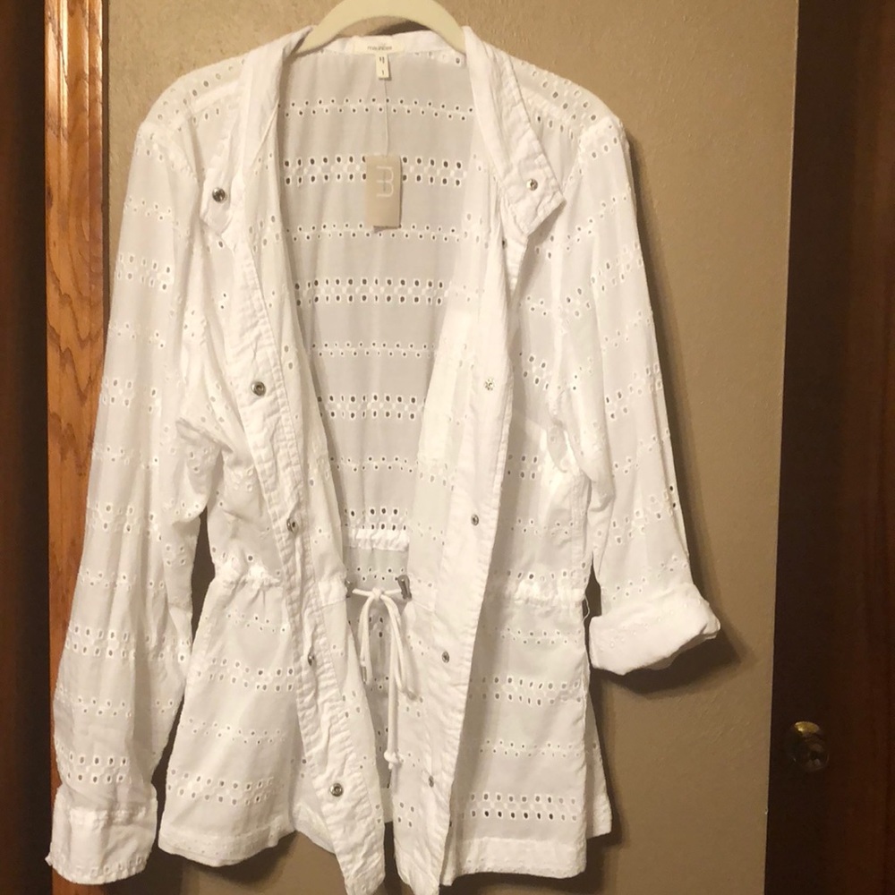 White cotton blouse.